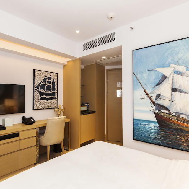 カラヴェル ホテル