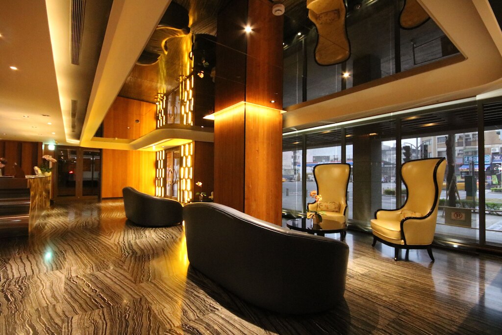 10.ホテル ミッドタウン リチャードソン高雄博愛