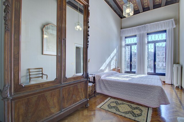 ラボソ・グランド9窓