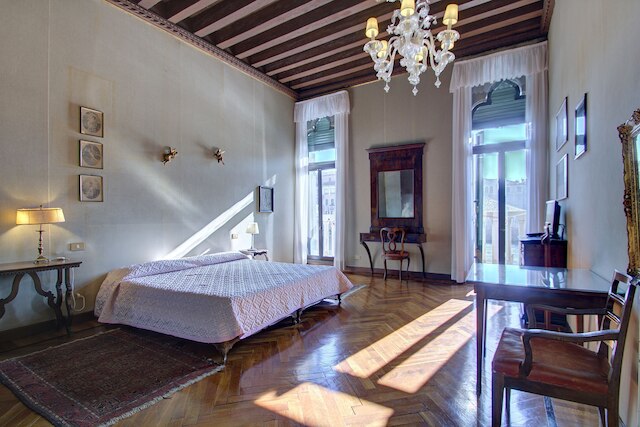 ラボソ・グランド9窓