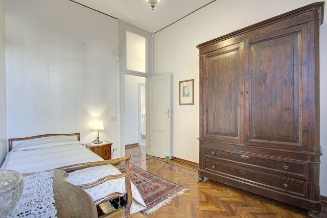 ラボソ・グランド9窓