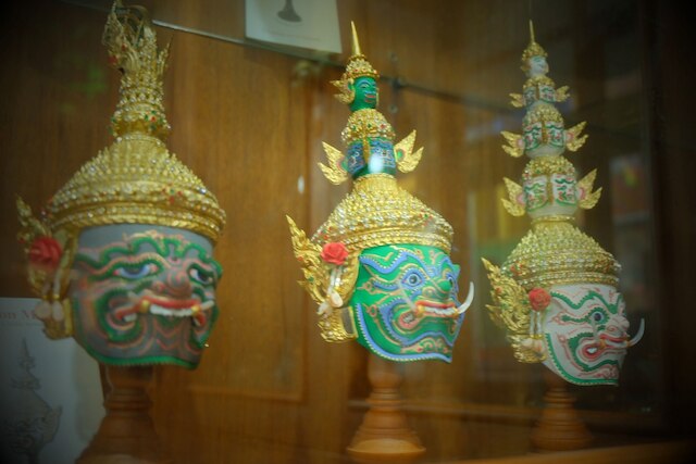 シリ ポッシュテル バンコク