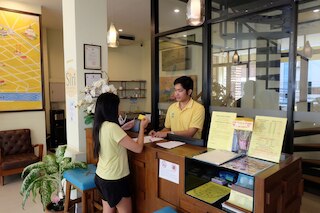 シリ ポッシュテル バンコク