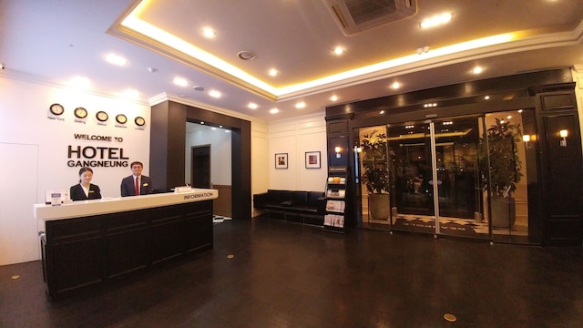 江陵ツーリスト ホテル