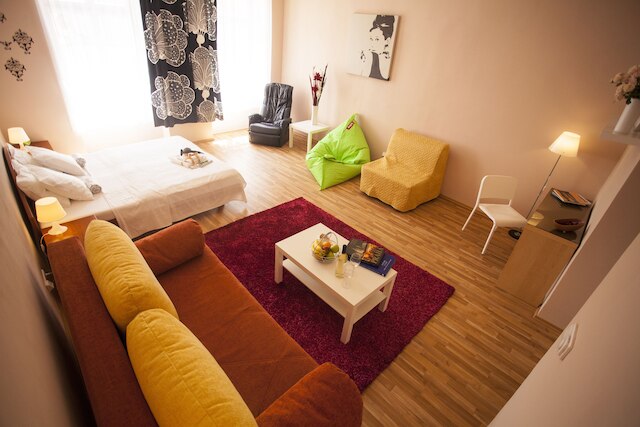 リディツカー アパートメンツ