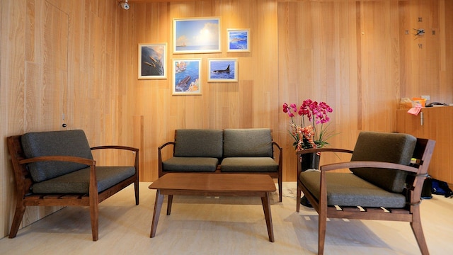 ステーション 100 m B&B (車站 100 米民宿)