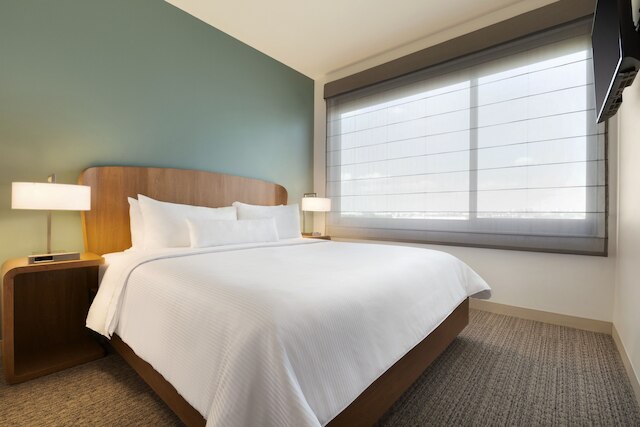 エレメント ダラス ラブ フィールド