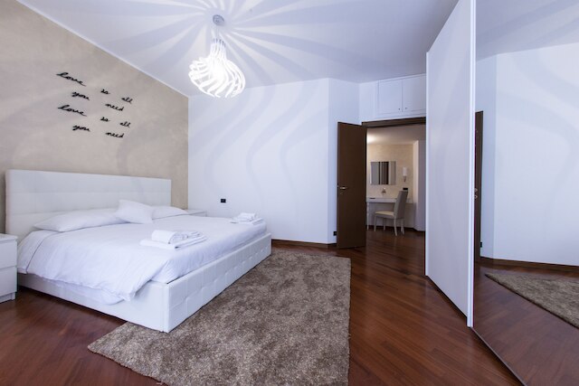 エメラス ブティック ハウス アパートホテル モンテナポレオン