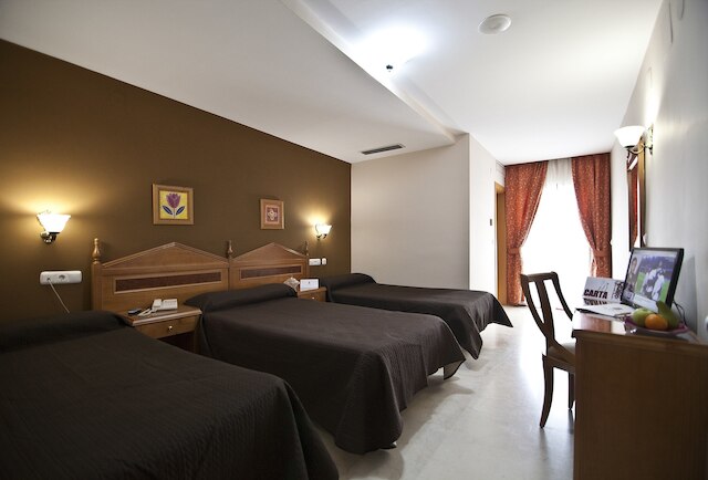 ホテル NS アルボルト