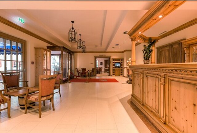 ホテル & ガストシュテッテ ツム エルディンガー ヴァイスブロイ