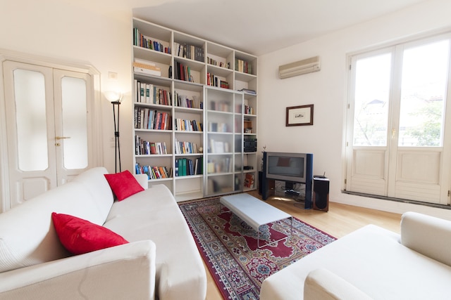 アット ホーム ハート オブ ミラノ - メルカンティ