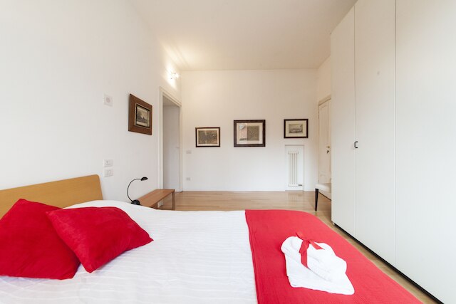 アット ホーム ハート オブ ミラノ - メルカンティ