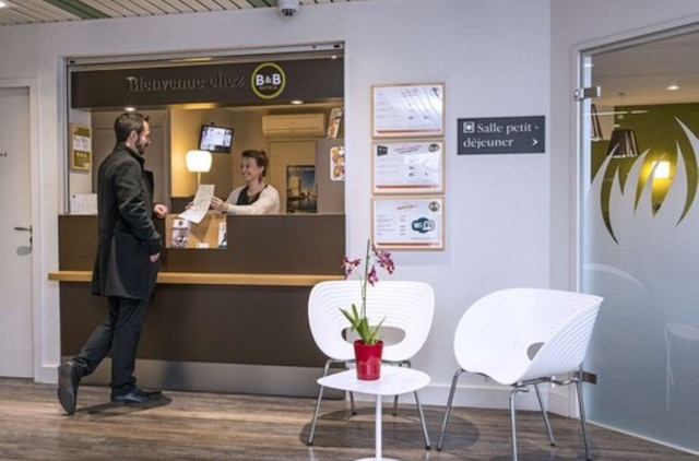 B&B ホテル ラ ロシェル センター