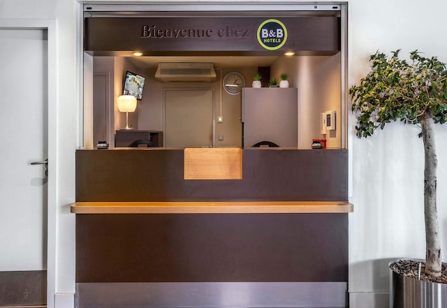 B&B ホテル ラ ロシェル センター