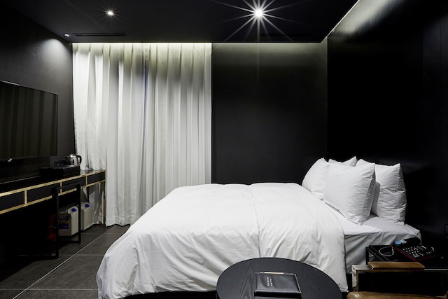 ホテル ジ アーティスト ヨクサム