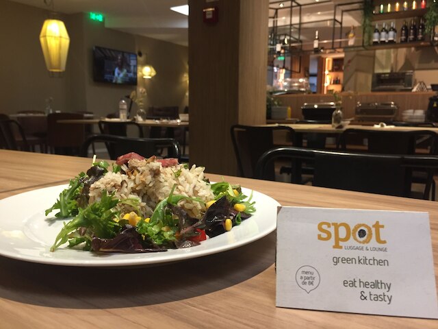 スポット アパートメンツ