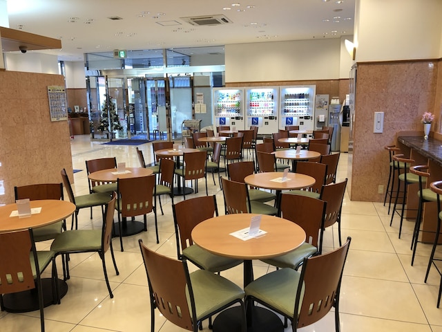 東横 INN 大阪阪急十三駅西口 1