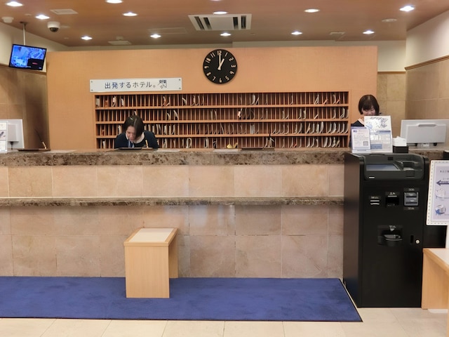 東横 INN 秋田駅東口