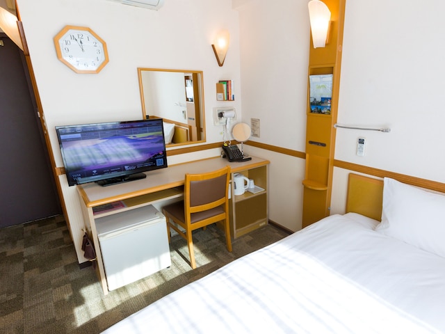 東横 INN 池袋北口 1