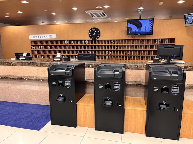 東横 INN 池袋北口 2