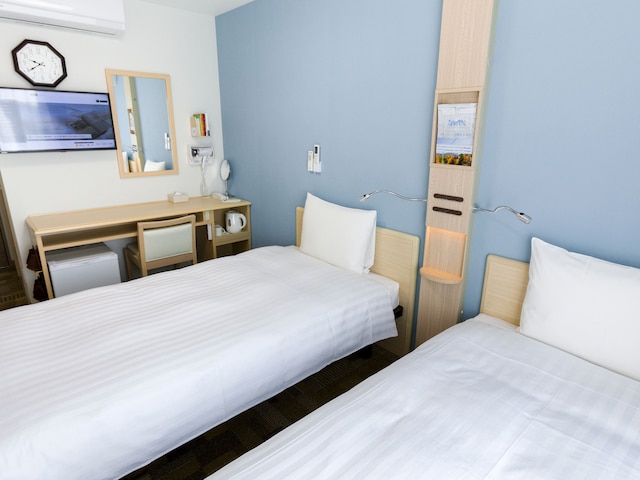 東横 INN 池袋北口 2