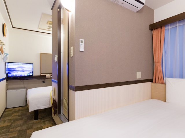 東横 INN 新大阪中央口本館