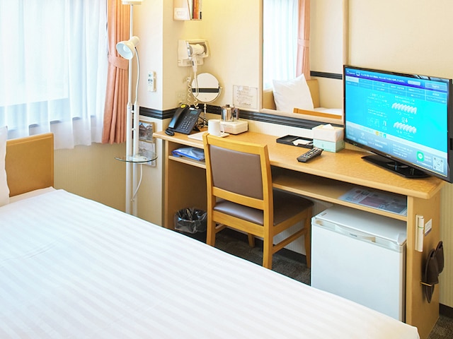 東横 INN 名古屋駅桜通口本館