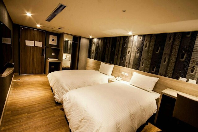 ゴールデン パシフィック ホテル - 台中 (台中香富大飯店)