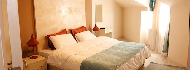 ジン ディー ホーム チェキメキョイ