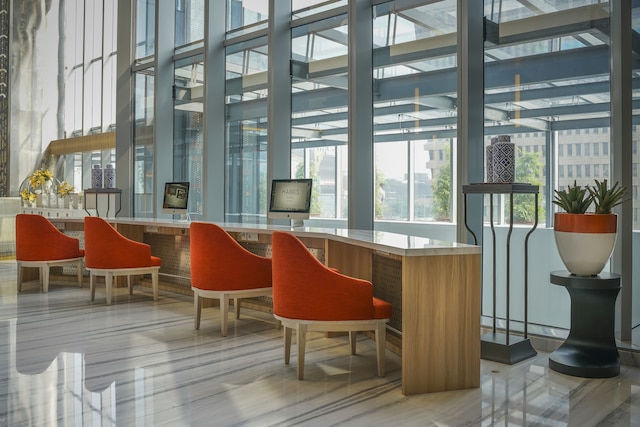 バーツ ハーモニー ジャカルタ