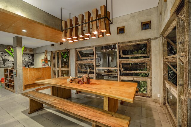 ロカル バリ ホステル