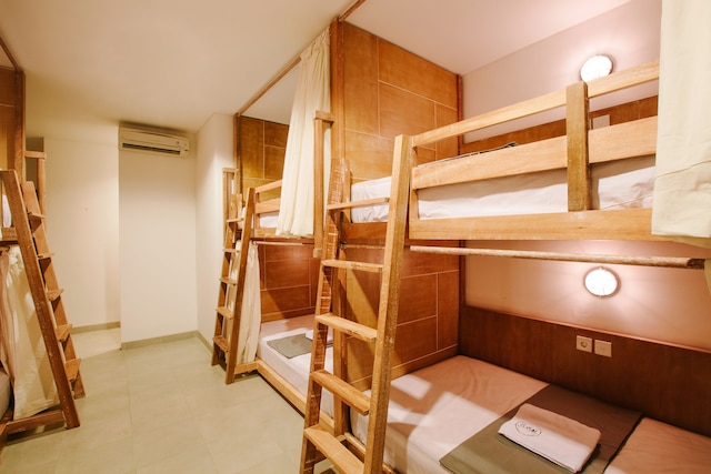 ロカル バリ ホステル