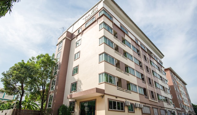 ザ パーク バンヤイ レジデンス