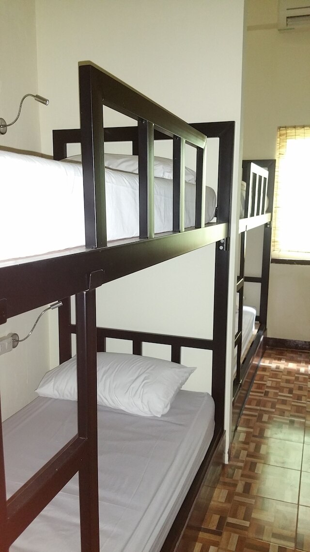 リラックス タイム シーロム - ホステル