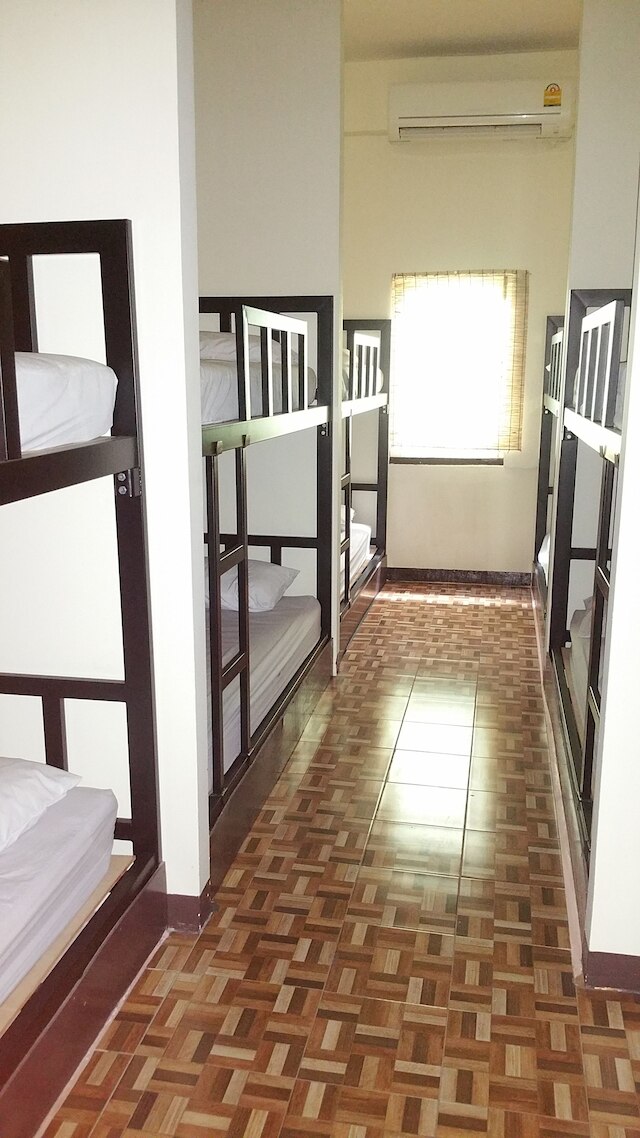 リラックス タイム シーロム - ホステル