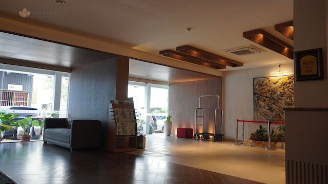 OPI インダー ホテル