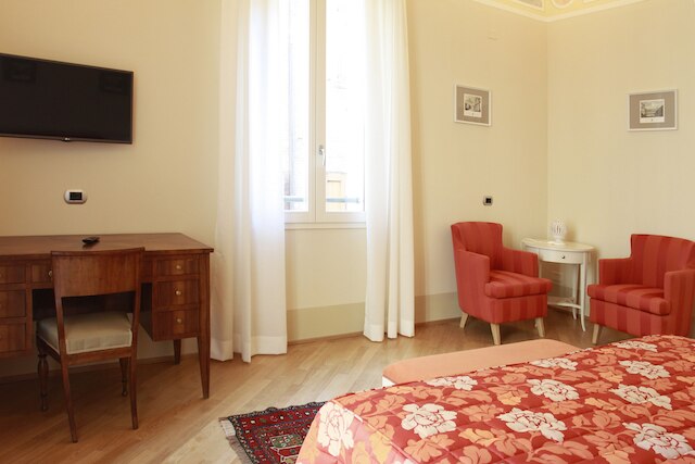 カーサ イゾラーニ ピアッツァ マッジョーレ