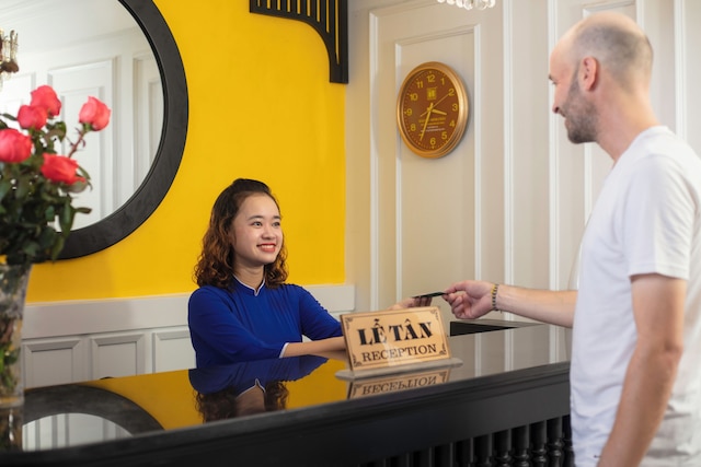 クイーン ライト ホテル