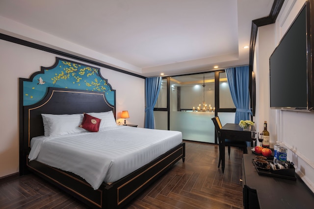 クイーン ライト ホテル