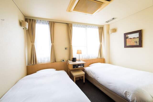 ビジネスホテル サンガーデン松山