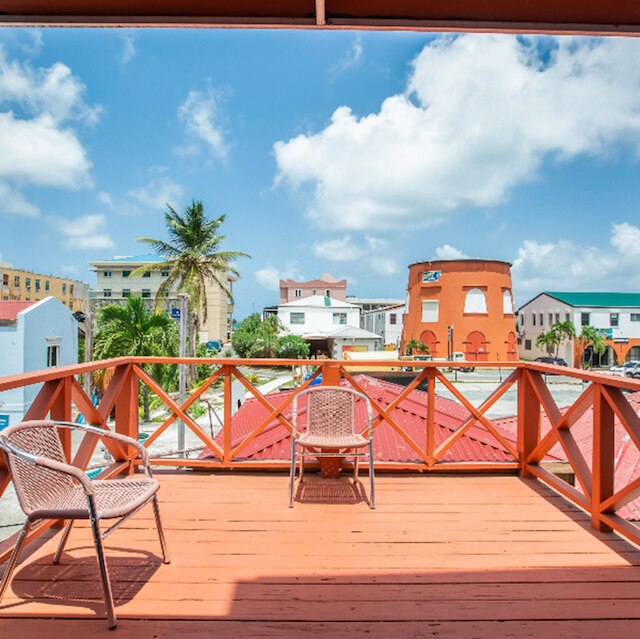 ビレッジ ケイ ホテル アンド マリーナ