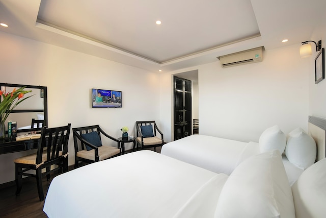 ホイアン ローズ ガーデン ホテル