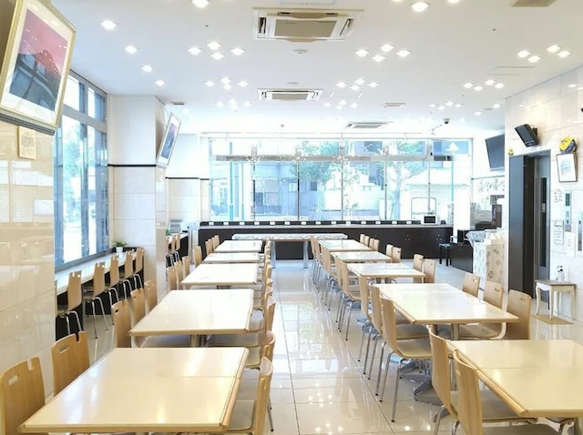 東横 INN 湘南平塚駅北口 1