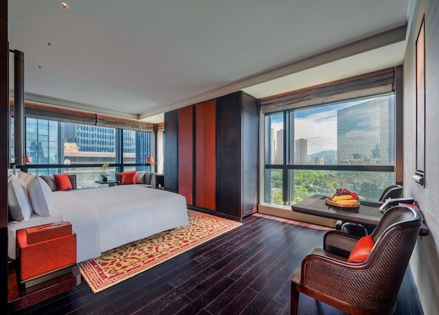 リージェント重慶 (重庆丽晶酒店)