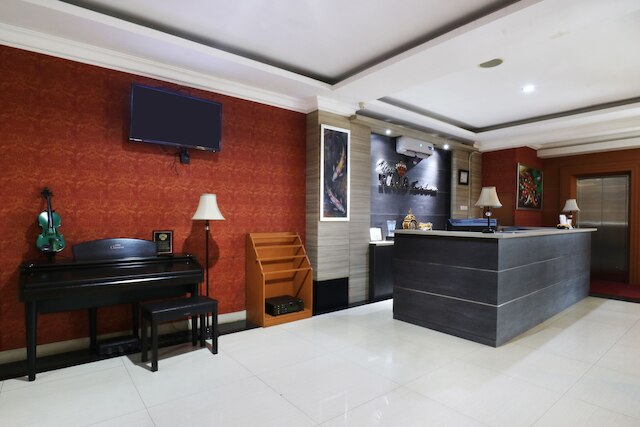 ラジャ レジデンス