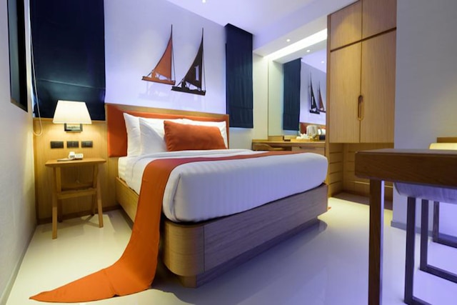 ディープ ブルー Z10 パタヤ