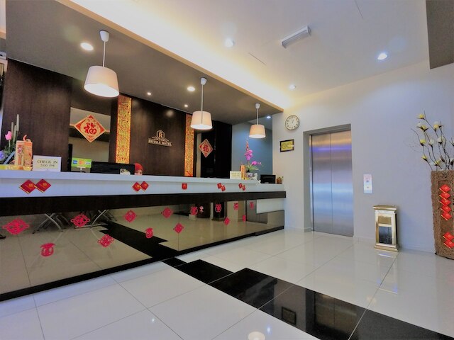 ロイヤル ホテル