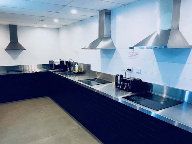 ダウン アンダー ホステルズ - サーファーズ パラダイス