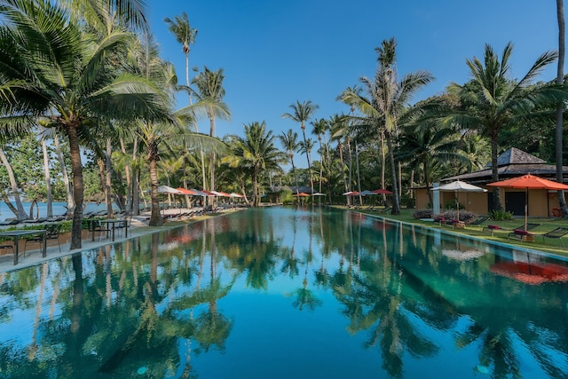 ペニンシュラ ビーチ リゾート