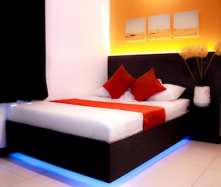 フレデリックズ アパーテル